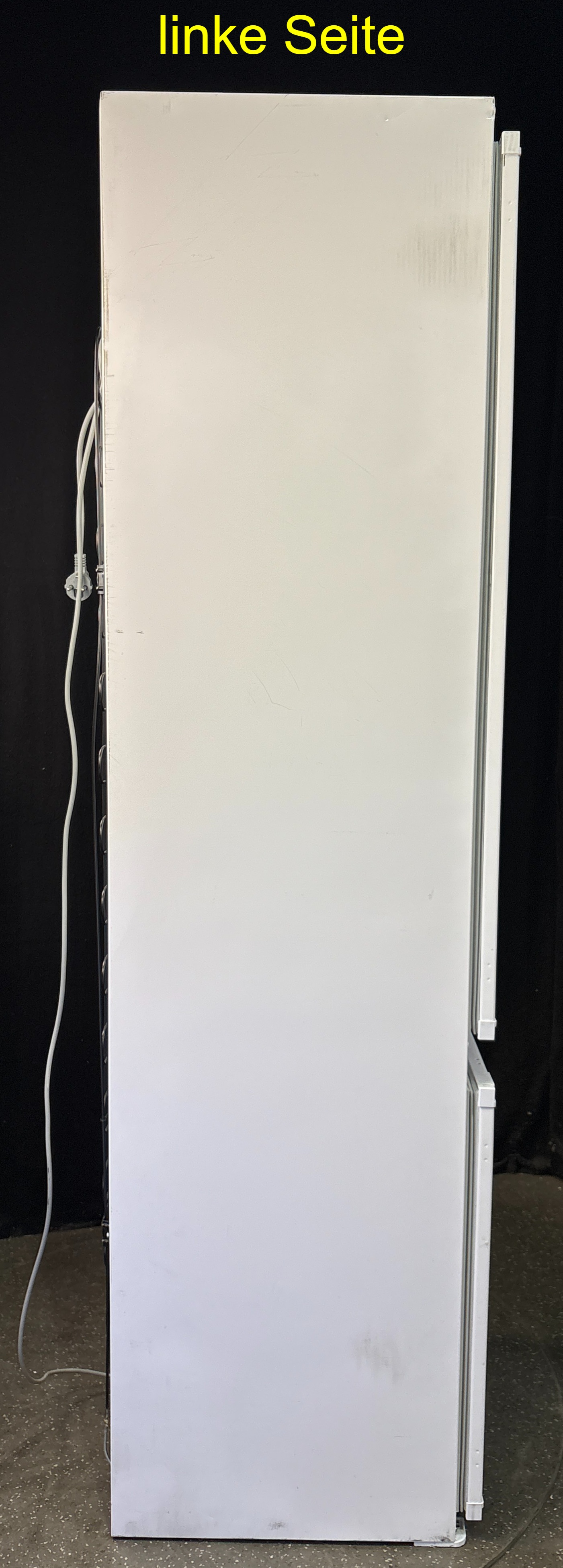 Grundig GKNI 25942 FN